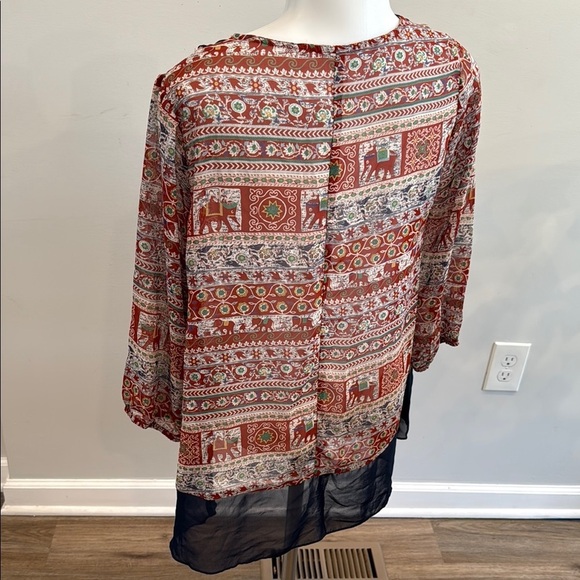 Poema Medium Sheer Navy and Red Elephant Patterned Blouse - Picture 6 of 10